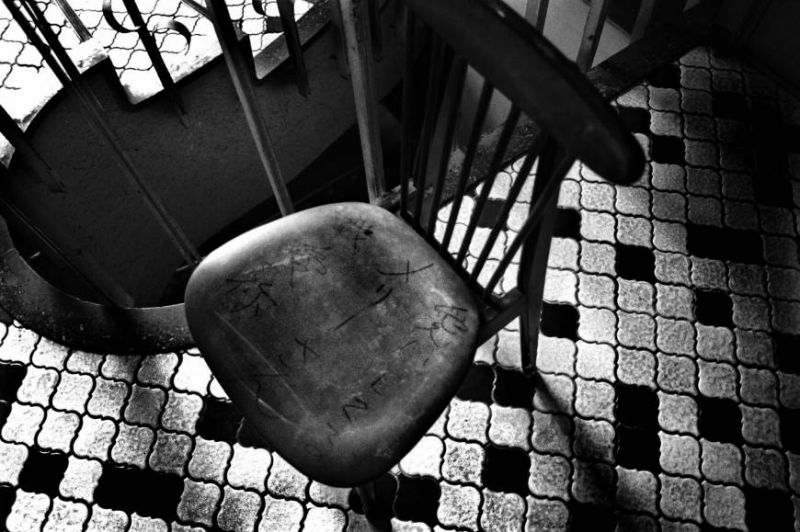 the chair.japantimes.jpg